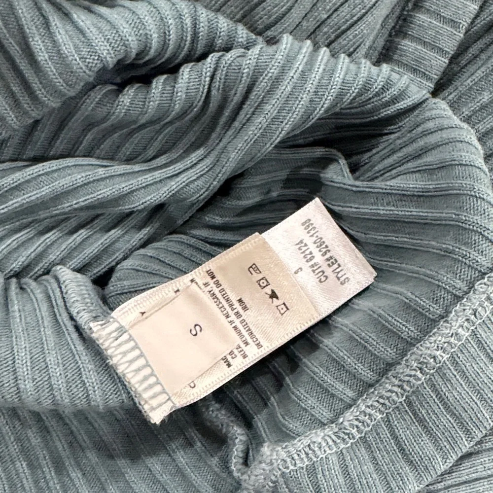 Citizens Of Humanity Ribbed V-Neck Button Cardigan in Dusty Teal - Picture 11 of 16